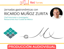 Ricardo Muñoz Zurita visita el restaurante Punto MX
